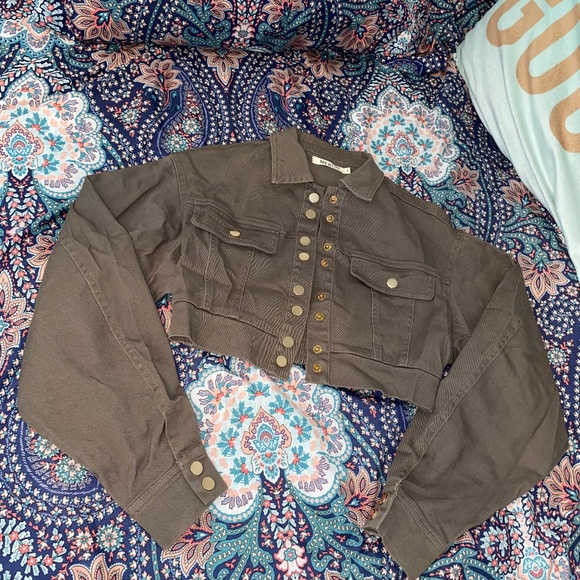 Mebon Army Green Crop Gold Button up Jacket - Picture 1 of 4